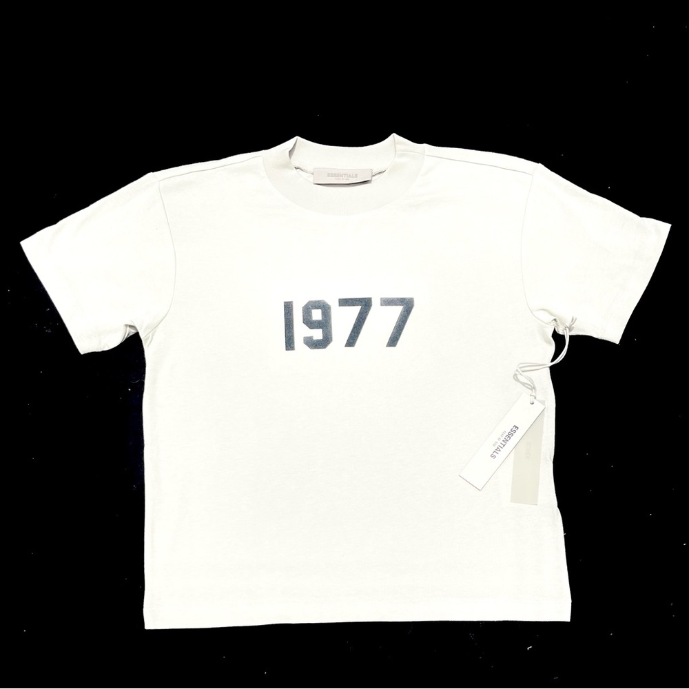 Essential Fear of God women’s tee shirt